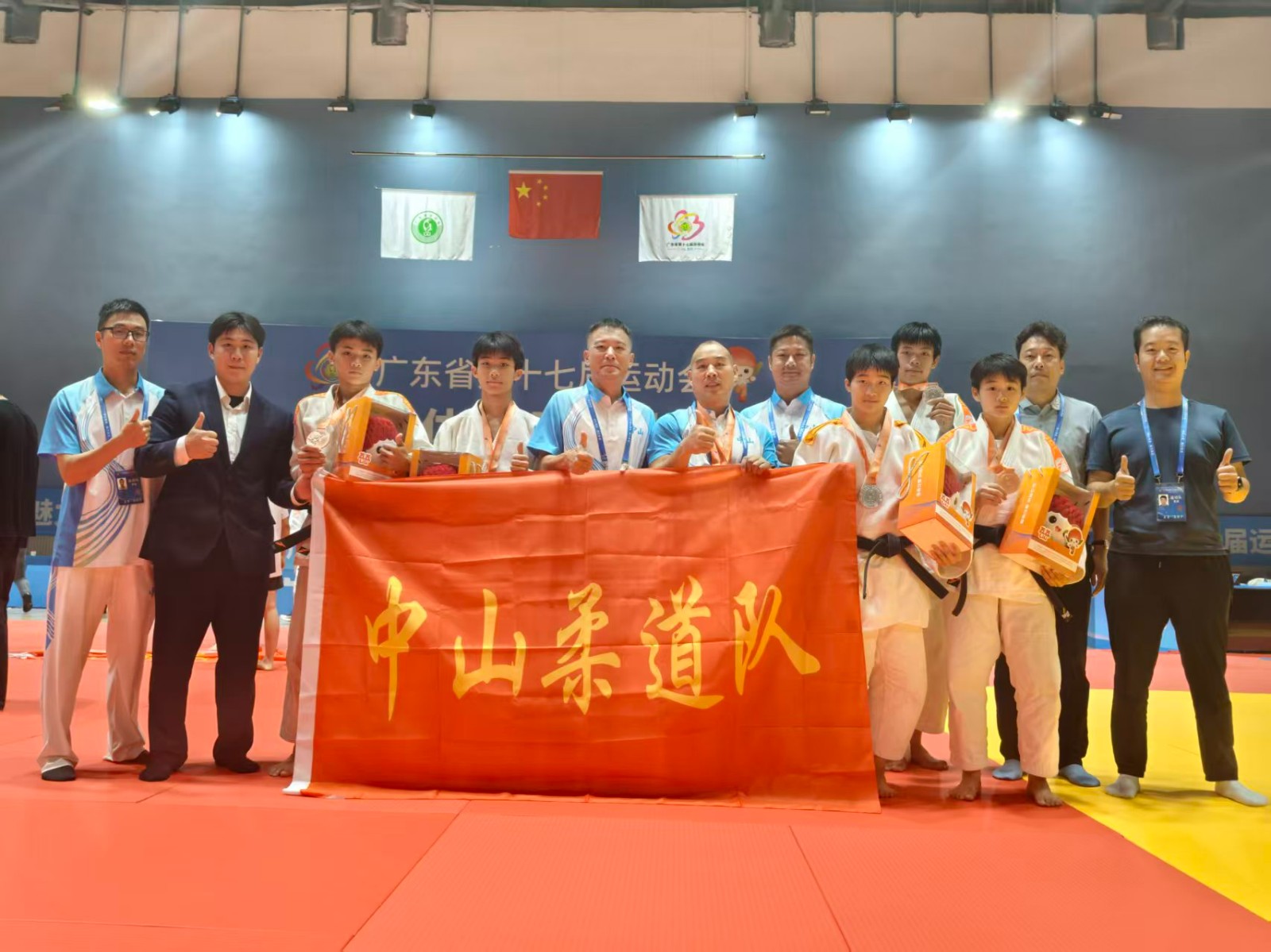 杨利敏01.jpg