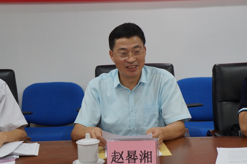 2019年8月27日下午，赵晷湘主委在民盟中山市委召开的“不忘合作初心，继续携手前进”主题教育活动动员大会上作动员讲话.JPG